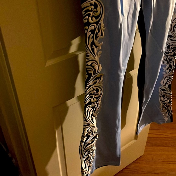 (Final sale🎉)Versace sweatpants *vintage/rare* Barocco style - Picture 5 of 13